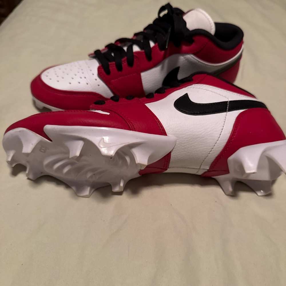 Jordan 1 Low TD Red and Black Athletic Shoes Football cleats